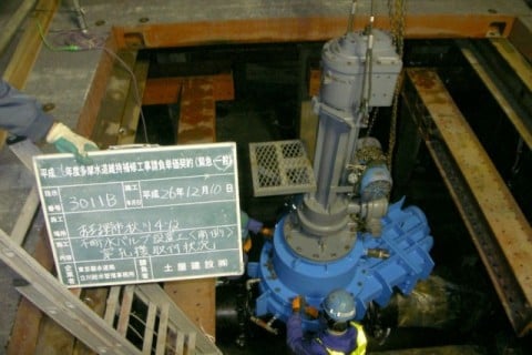 大口径管の大規模補修工事 不断水による施工